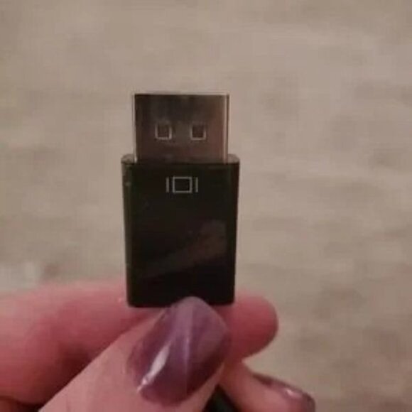 StarTech.com DP2VGA3 DisplayPort to VGA Adapter - Picture 8 of 9